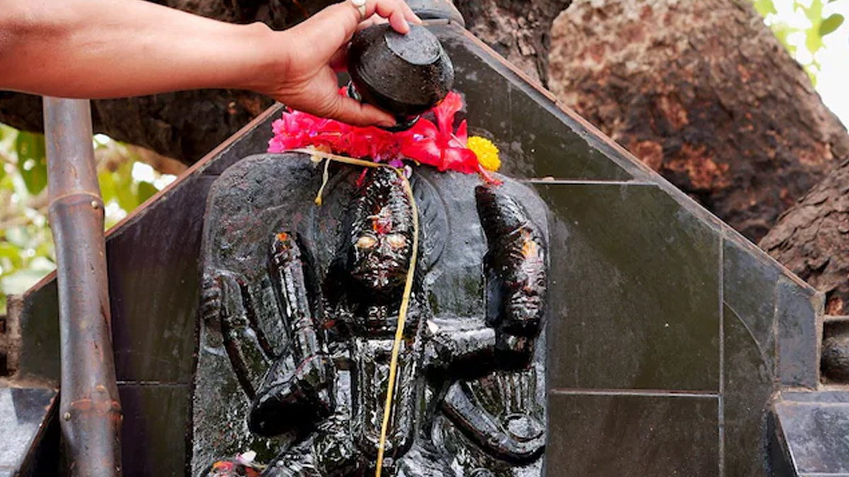 SHANI KA HAMRE JEEVAN PAR PRAVAABH